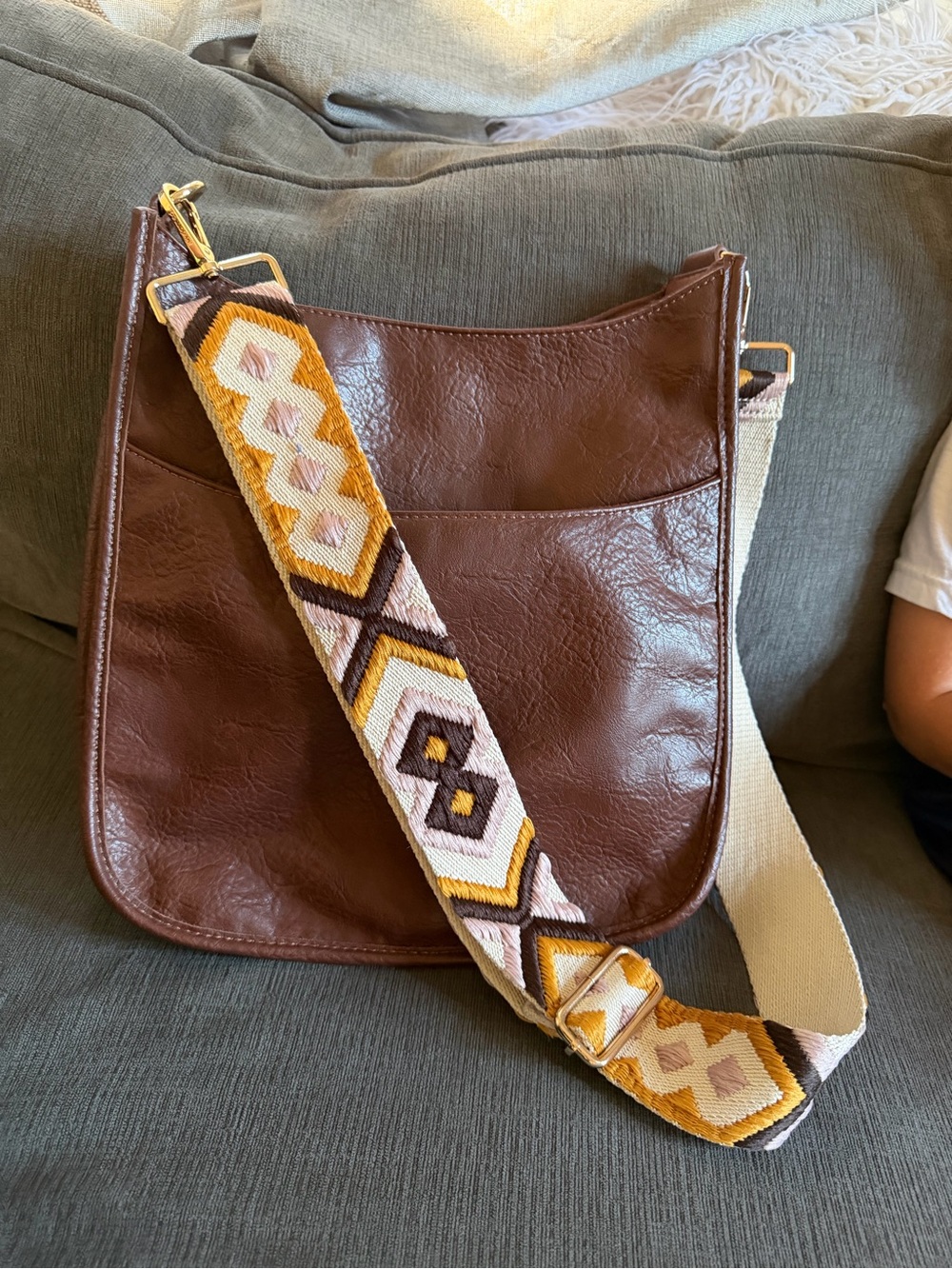 Vegan Brown Leather Shoulder Bag with Patterned Strap nwot